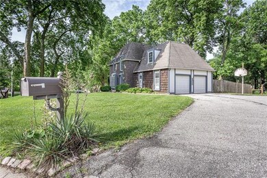 12401 W 70th St, Shawnee, KS 66216 - photo 2