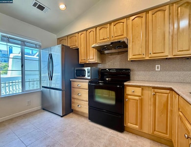 611 Sea Ranch Ct unit 6, Vallejo, CA 94591 - photo 4