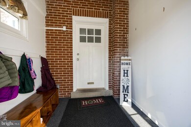 253 E Summit St, Souderton, PA 18964 - photo 2