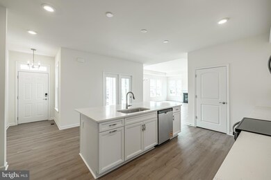 12404 Ruby Red Dr, Fredericksburg, VA 22407 - photo 4