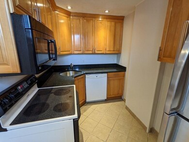 124 Sutherland Rd unit 7, Brighton, MA 02135 - photo 6