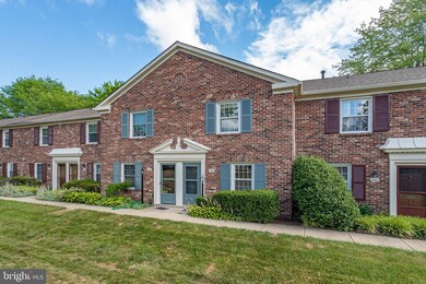 8408 Forrester Blvd unit 573, Springfield, VA 22152 - photo 2