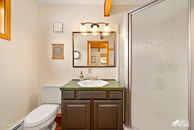 Main floor 3/4 bath