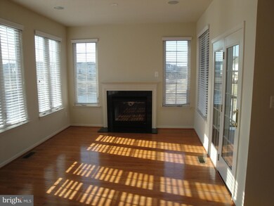 22605 Upperville Heights Square, Ashburn, VA 20148 - photo 5