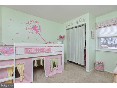 245 E Hedgerow Dr, Swedesboro, NJ 08085 - photo 7