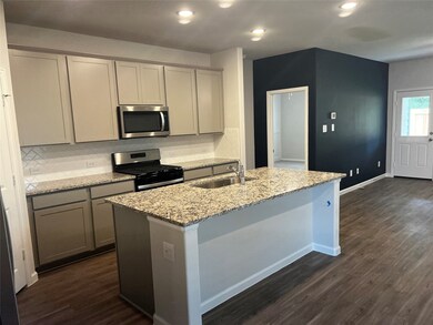 8007 Peppercorn St, Magnolia, TX 77354 - photo 2