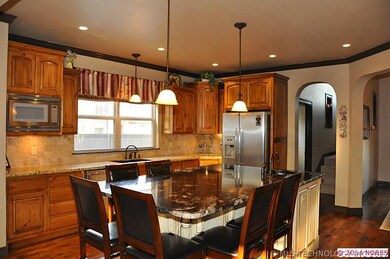 Center Island with Vegetable Sink, Electric Outlet