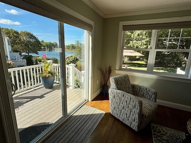 9 Endicott St unit B, Danvers, MA 01923 - photo 3