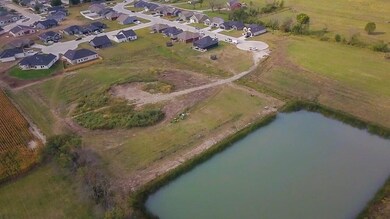 137 N Hickman St, Centralia, MO 65240 - photo 7