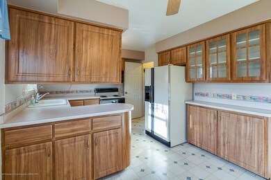 200 E Syringa Dr, Lansing, MI 48910 - photo 3