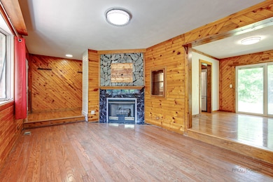 3106 13th St, Winthrop Harbor, IL 60096 - photo 3