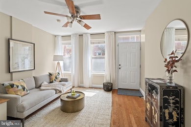 1012 N Leithgow St, Philadelphia, PA 19123 - photo 3