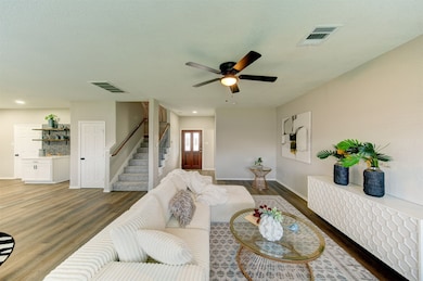 3040 Sweet Gum Bay Ct, Dickinson, TX 77539 - photo 6