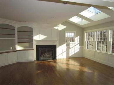 307 West St, Northborough, MA 01532 - photo 5