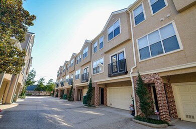  Well maintained condo with 2 car attached garages