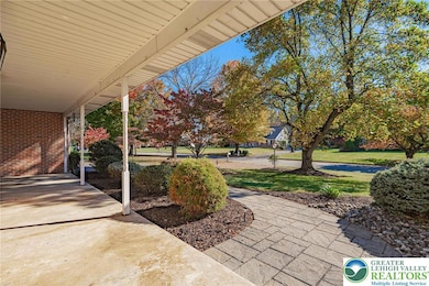 820 Yorkshire Rd, Bethlehem, PA 18017 - photo 6