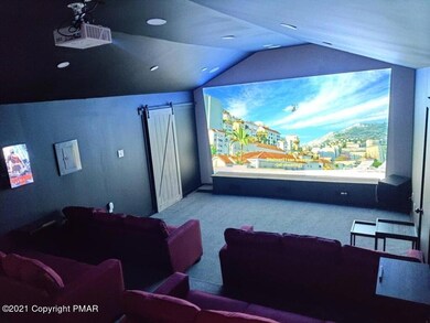 02-Photo 2