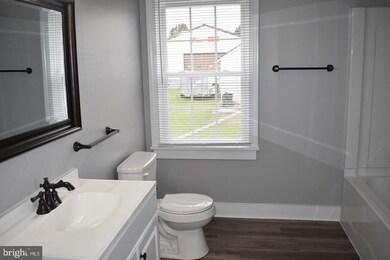 616 Wayne Ave, Chambersburg, PA 17201 - photo 6