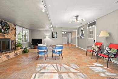 2815 Anita Cir, Baton Rouge, LA 70805 - photo 2