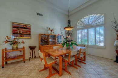 003_Dining Room