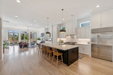 726 E 11th 1 2 St, Houston, TX 77008 - photo 3