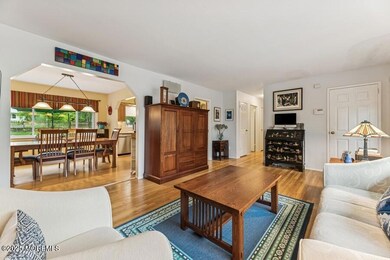 10 Crescent Rd, Holmdel, NJ 07733 - photo 5