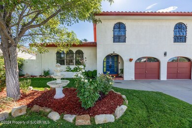 Front View w/ Fountain