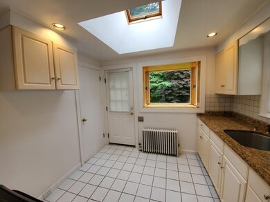 142 Hubbard Ave, Brockton, MA 02301 - photo 5