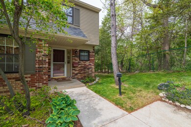 3202 Greenleaf-2