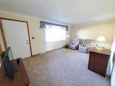 503 Bauer Ln, Maryville, IL 62062 - photo 5