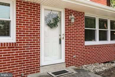 270 Clark Rd, Hershey, PA 17033 - photo 2