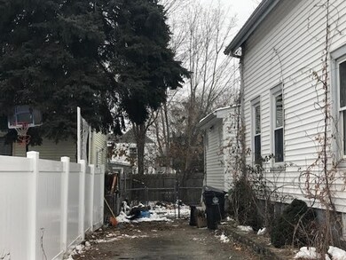 13 Charles St, Haverhill, MA 01830 - photo 3