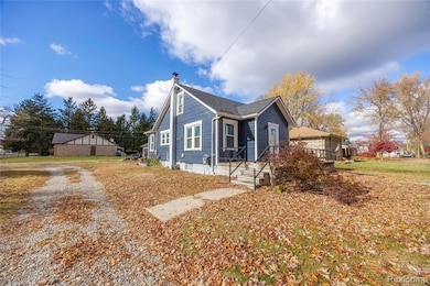 20203 Hubbard St, Livonia, MI 48152 - photo 5