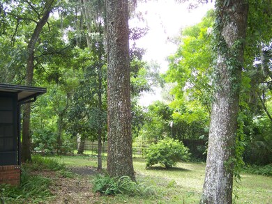 1350 Grove Park Blvd, Jacksonville, FL 32216 - photo 2