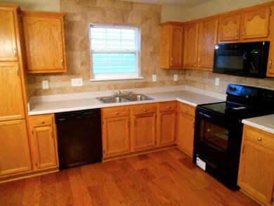 104 Canyon Oak Dr, Frankfort, KY 40601 - photo 3