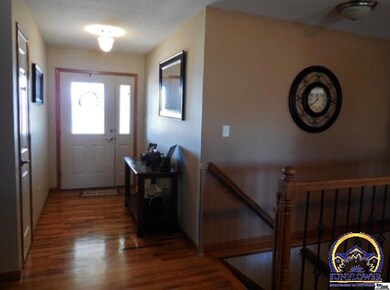 4101 SW Misty Harbor Ave, Topeka, KS 66610 - photo 2