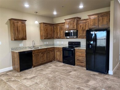 3616 Legacy Cir, Granbury, TX 76049 - photo 4