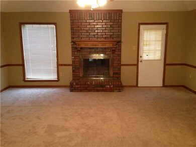 NEW CARPET AND WOOD BURNING FIREPLACE!!!!!