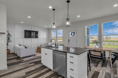 5829 W Lake Ave, South Jordan, UT 84009 - photo 5