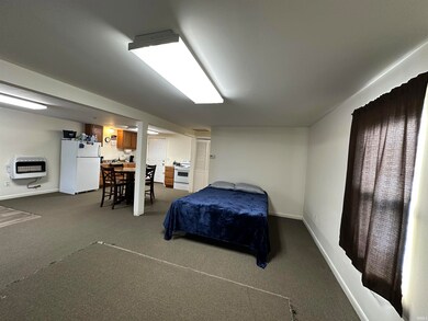 669 NE 5th St, Linton, IN 47441 - photo 5