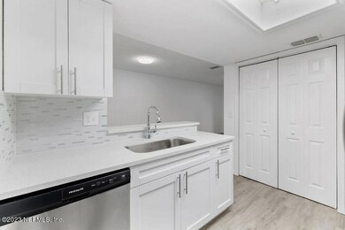 7640 Melissa Ct N, Jacksonville, FL 32210 - photo 7