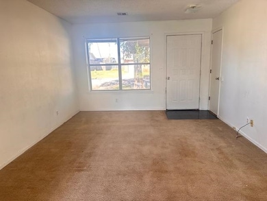 1913 Ridgeway Rd, Blackwell, OK 74631 - photo 4