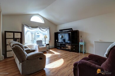 Vaulted ceiling and lots of light