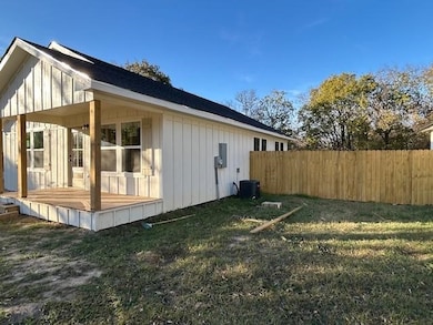 211 E Cardinal St, Ector, TX 75439 - photo 2