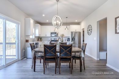 697 Sun Stone Dr SW-6