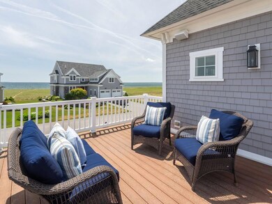 Multiple outdoor entertaining areas...