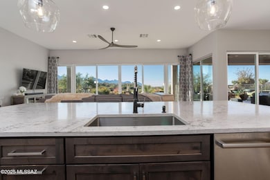 17-web-or-mls-62185 E Valley Crest Crt-1