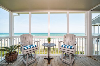 Screened porch off LR