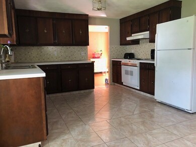 9 Appian Way, Johnston, RI 02919 - photo 4