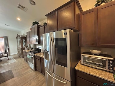 4515 N Homestretch Rd, Hobbs, NM 88240 - photo 5